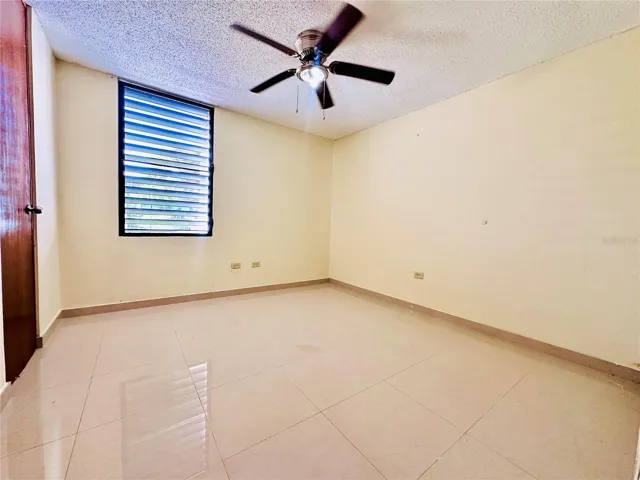1st bedroom