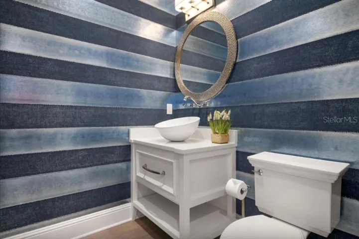 Upper level community half bath