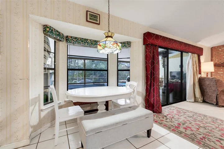Eat-In, Kitchen Nook