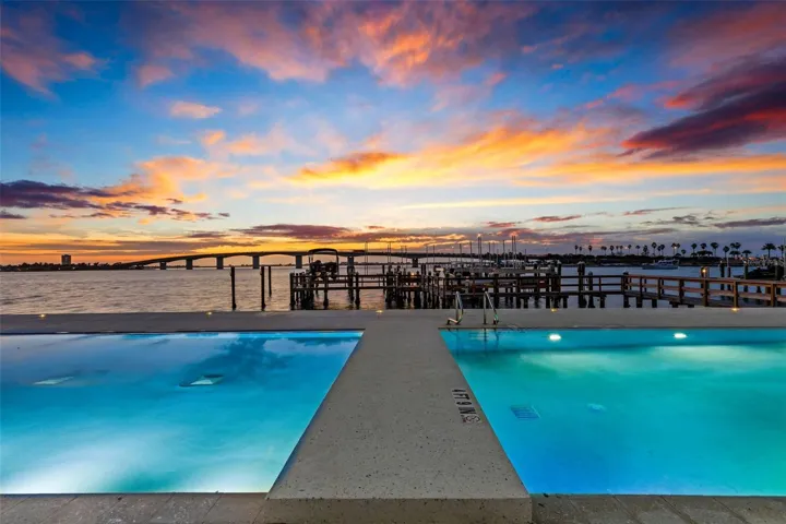 Pool with view of Ringling Bridge