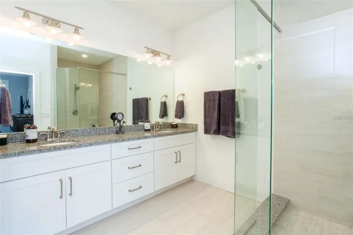 Primary Ensuite Bath