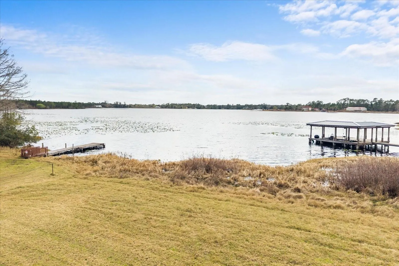 lake front, calls for a floating dock.