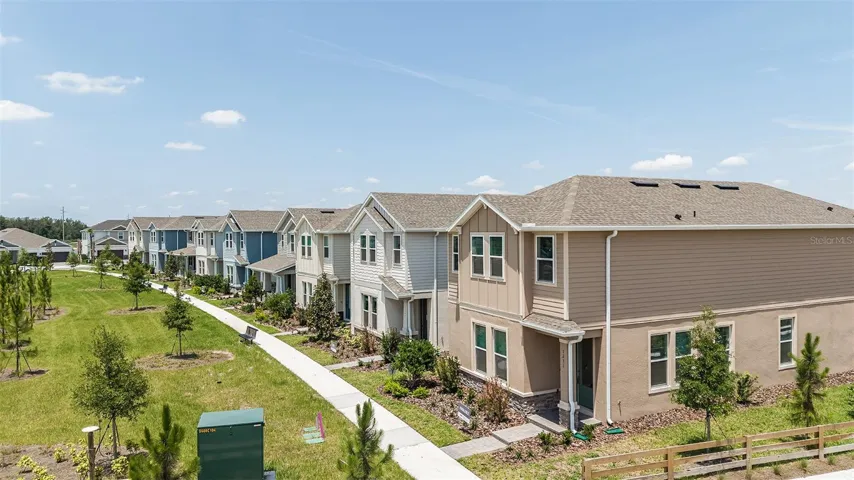 Center Lake Ranch Community
