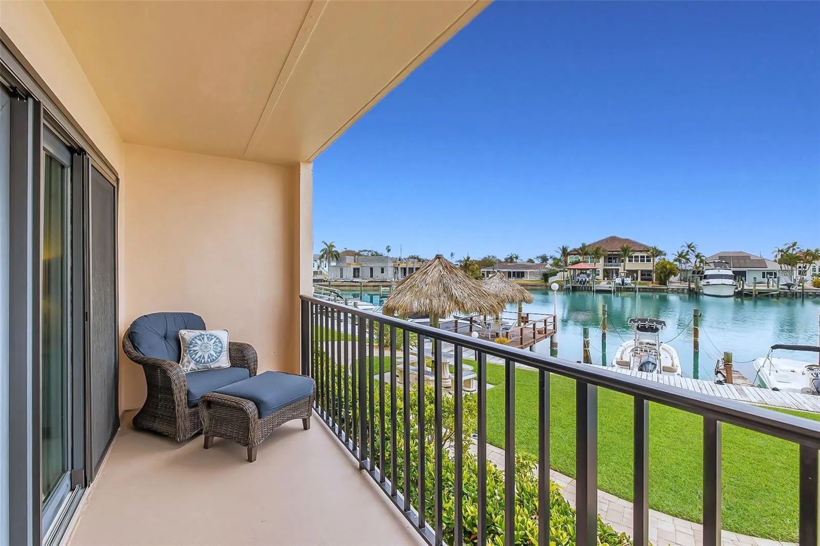 Over-sized Balcony.