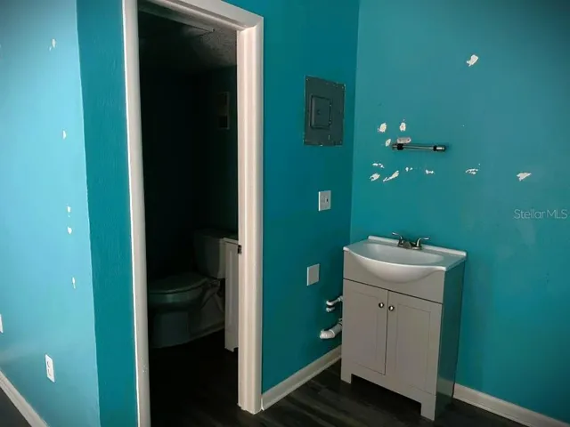 1170
