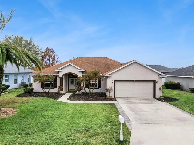 Wonderful 3 Bedroom, 2 Bathroom with a Den Home