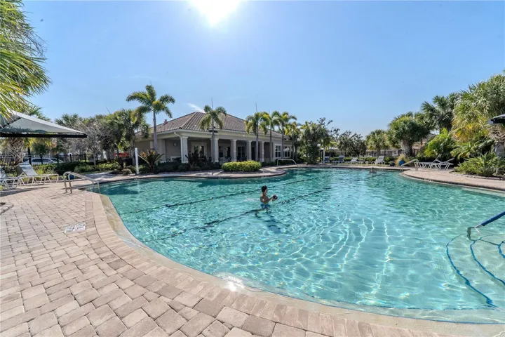 Soleil Community Pool