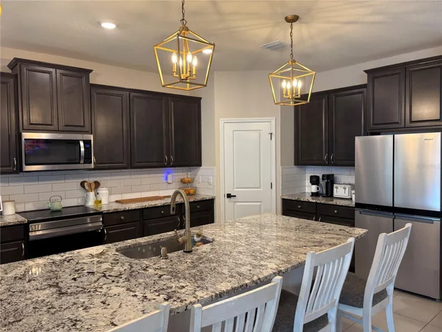 Kitchen Right