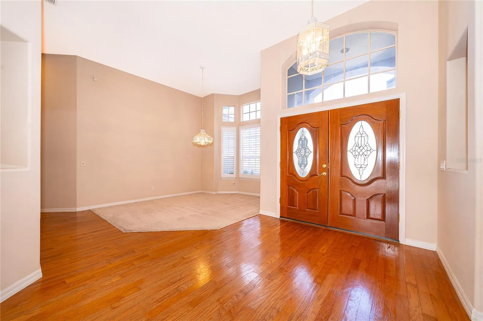 Foyer view into Dining Room