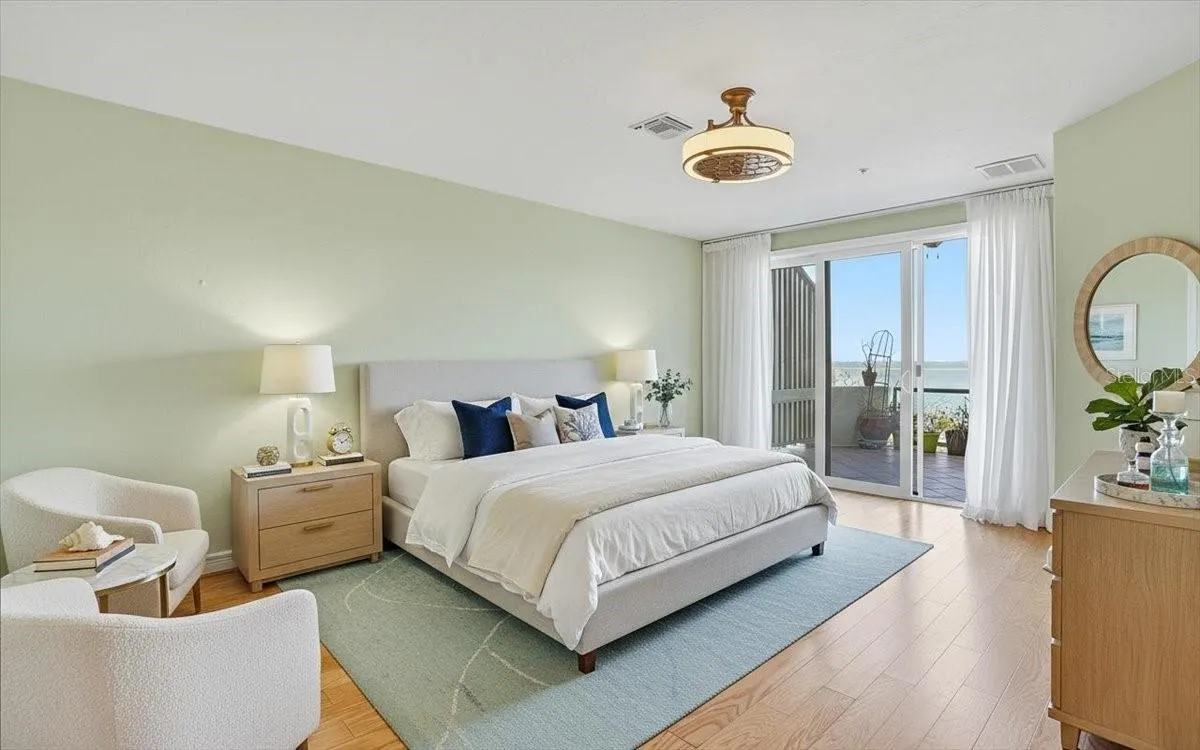 VIRTUAL STAGING
