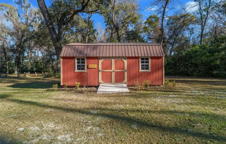 CARRIAGE HOUSE