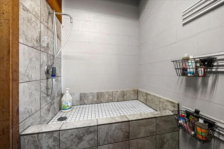 DOG WASHING STATION