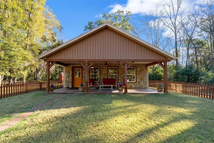 GUEST HOUSE