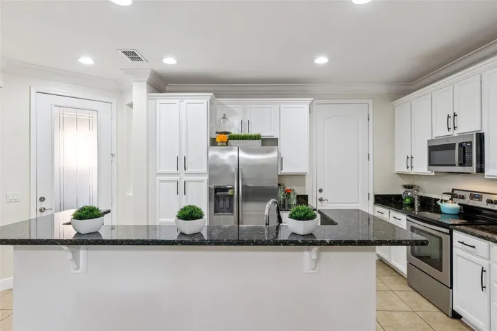 Recessed lighting, and access to the 2 car-garage