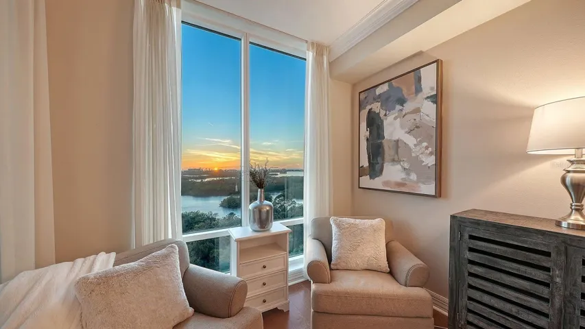 Primary suite with water views & lanai access