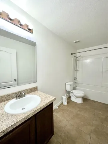 2nd floor full bath