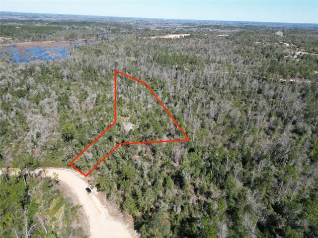 Boundaries shown are estimated and for visual/informational purposes only