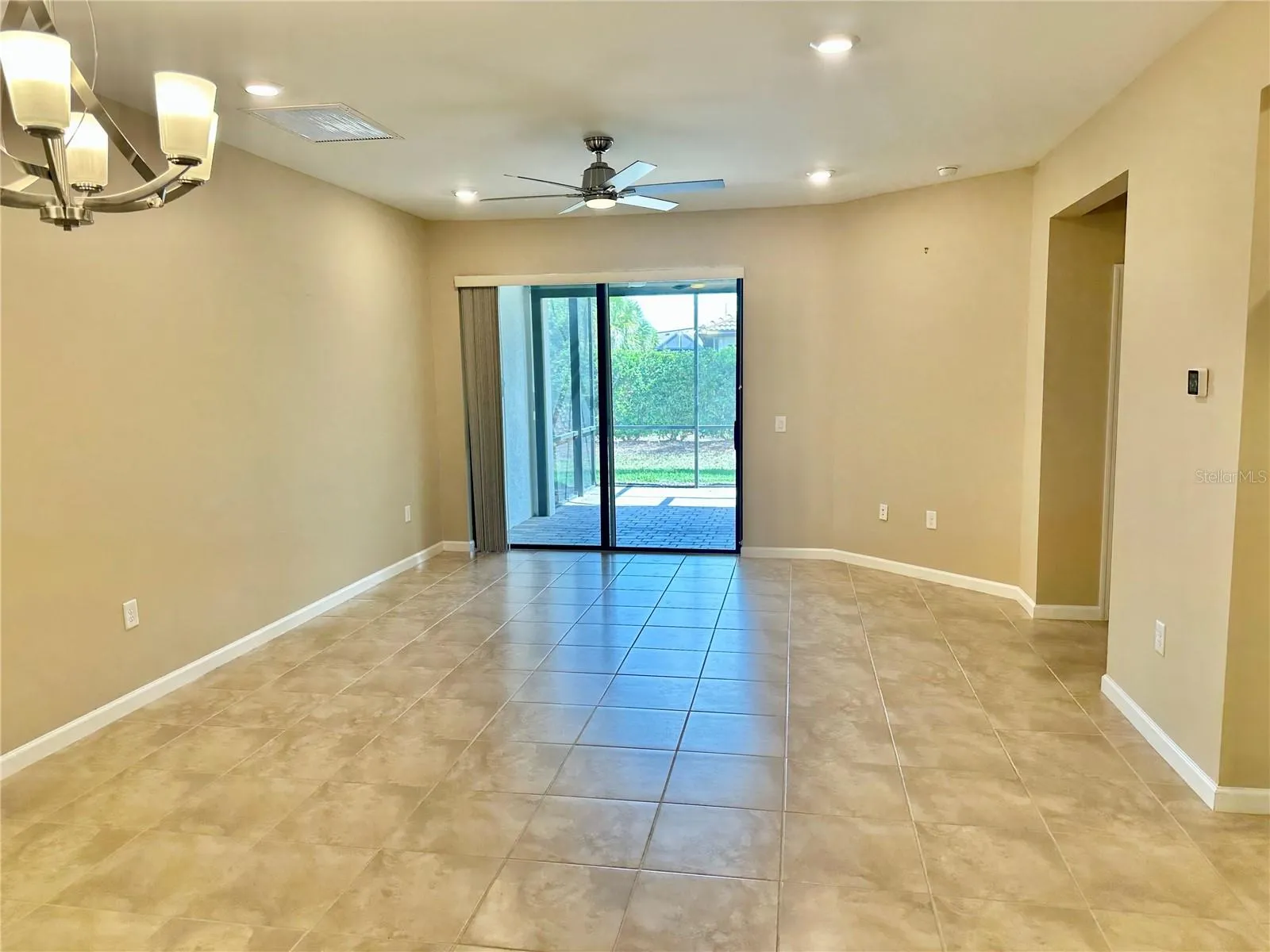 MLS#A468352817631 Camden Dr