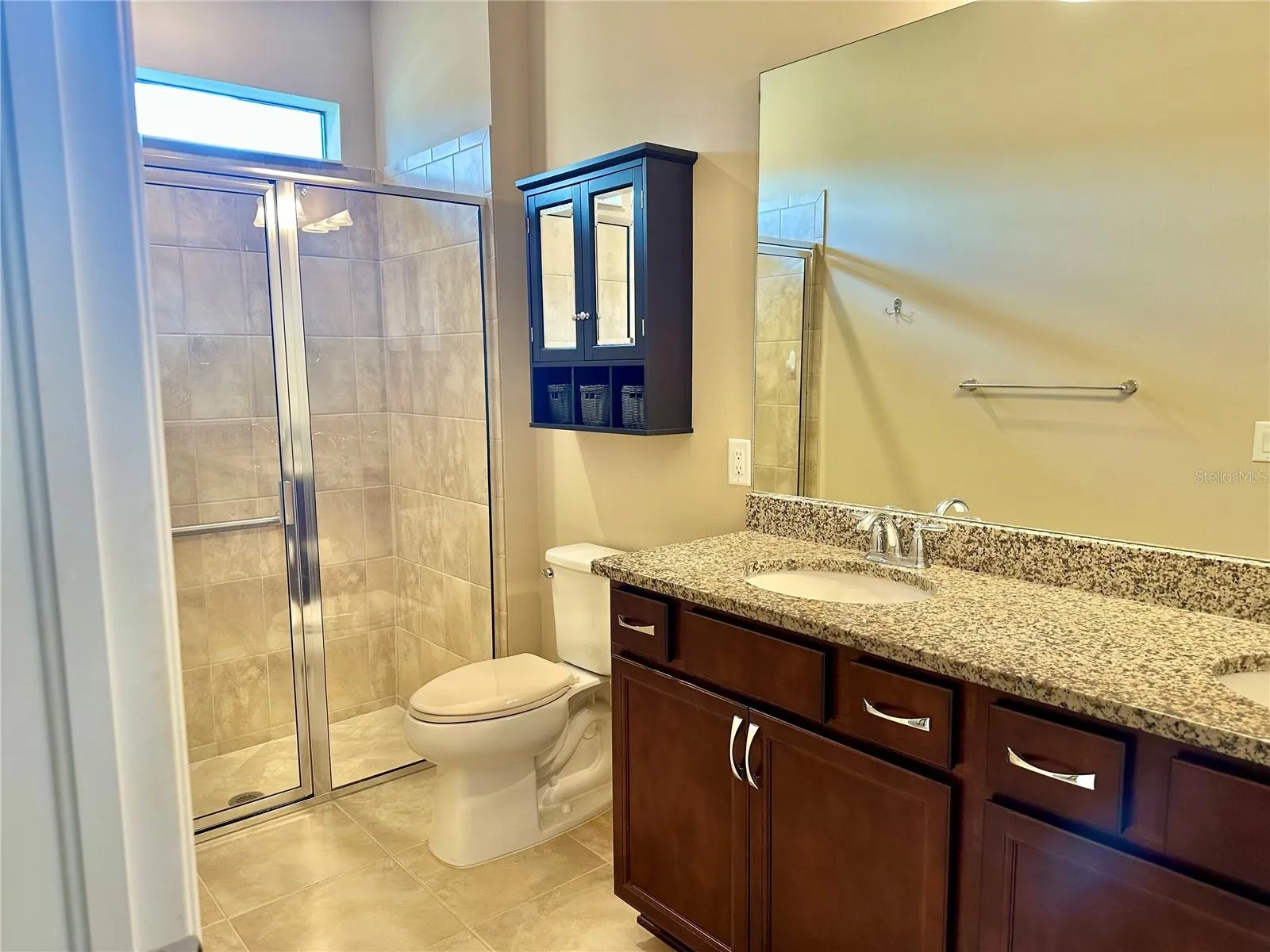 MLS#A4683528 17631 Camden DrBradenton, FL 34202primary bath