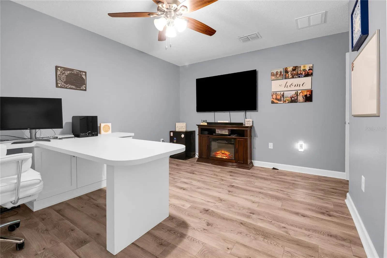 Fifth Bedroom (upstairs)