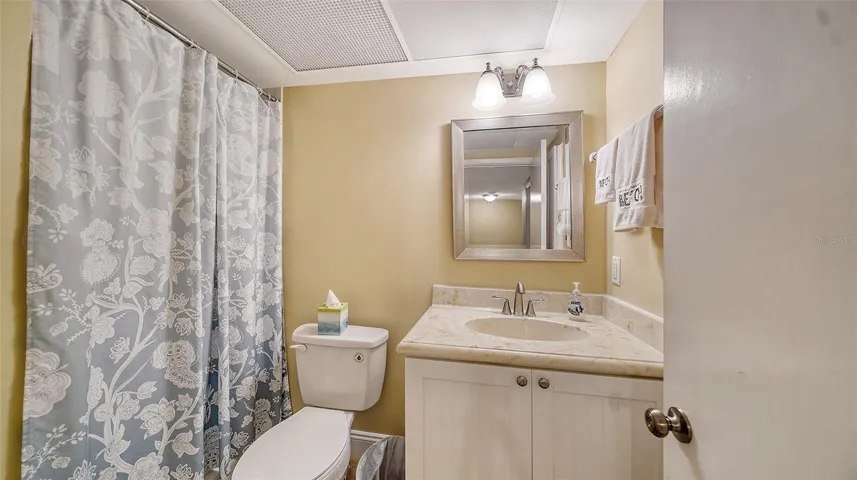 Guest bathroom....