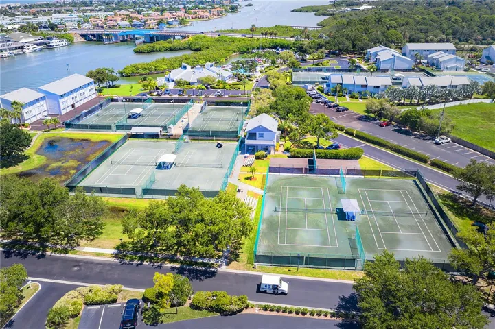 Convenient access to nearby Gulf beaches, local dining, and shopping