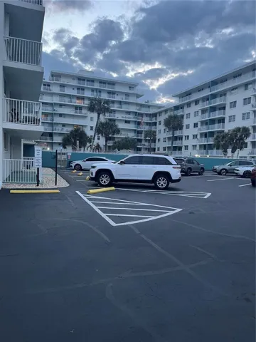 Bellair Condominium