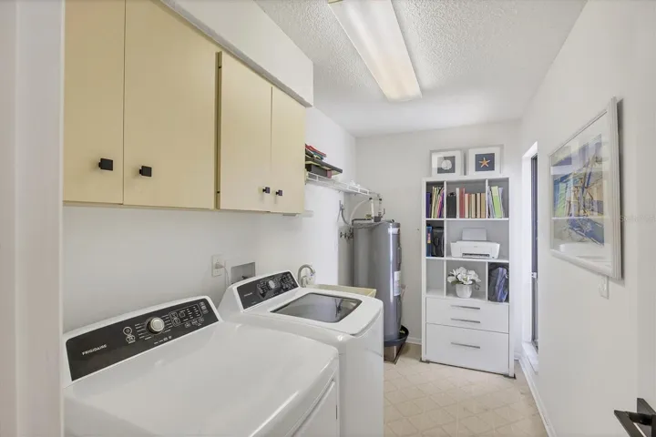 Indoor Laundry/utility Room