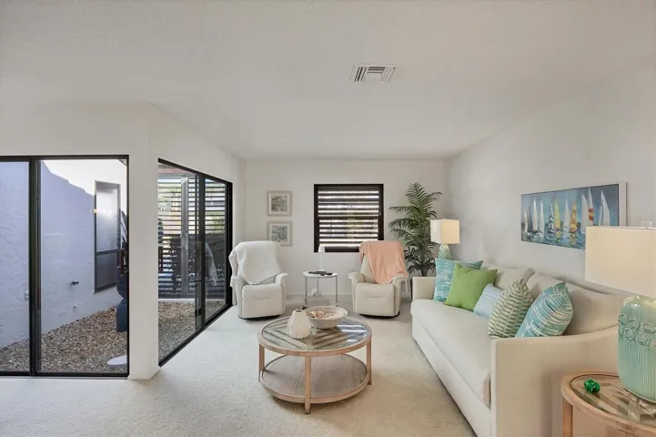 Living room with atrium