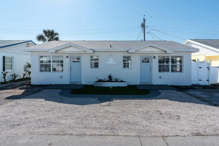 Front Exterior Duplex - shelled front yard