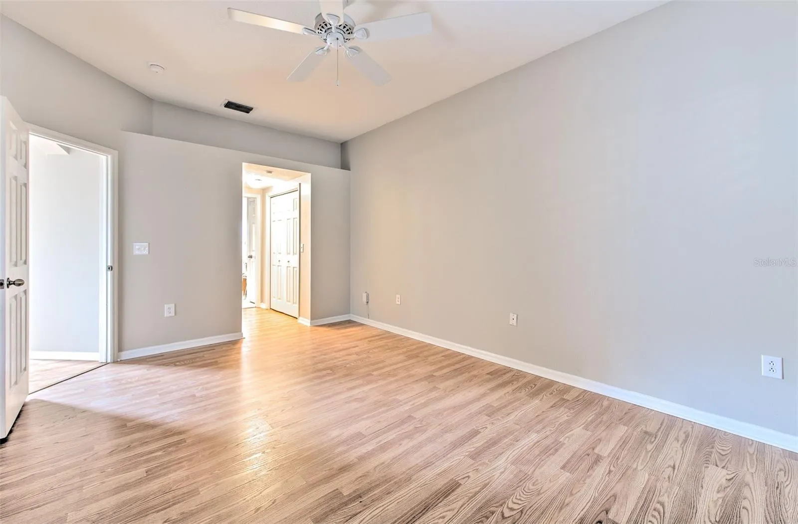 Primary suite