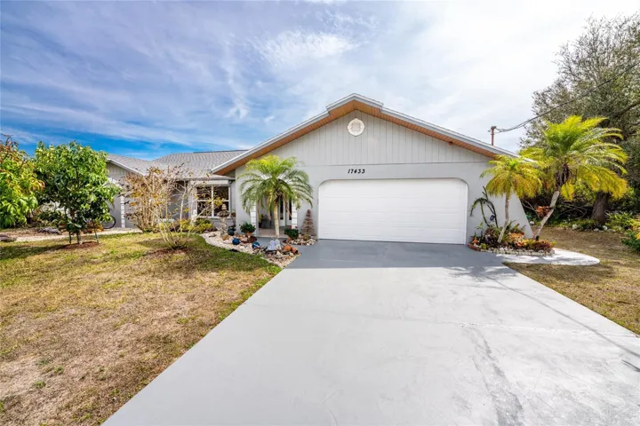 3/2/2 Split Floor Plan Home