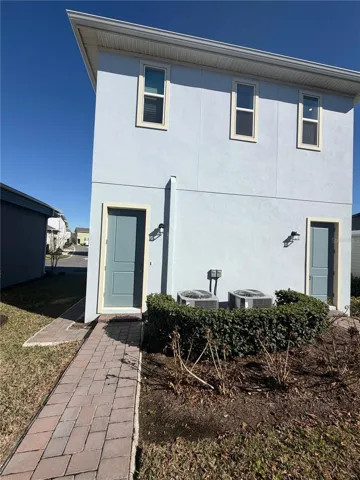 garage apartment