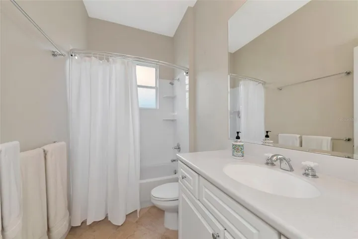 guest bath 3