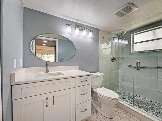 En suite bathroom