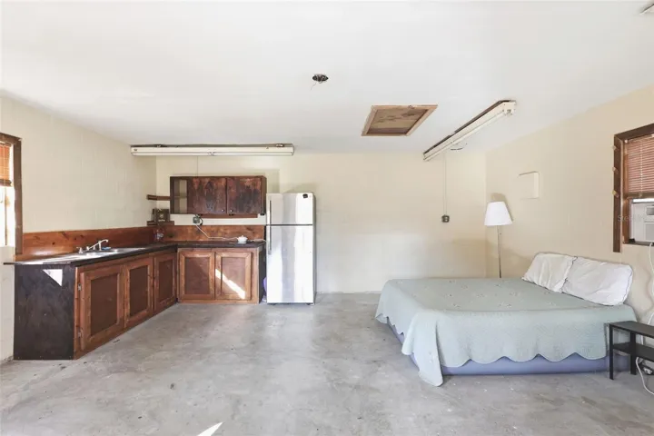 20x20 studio apt