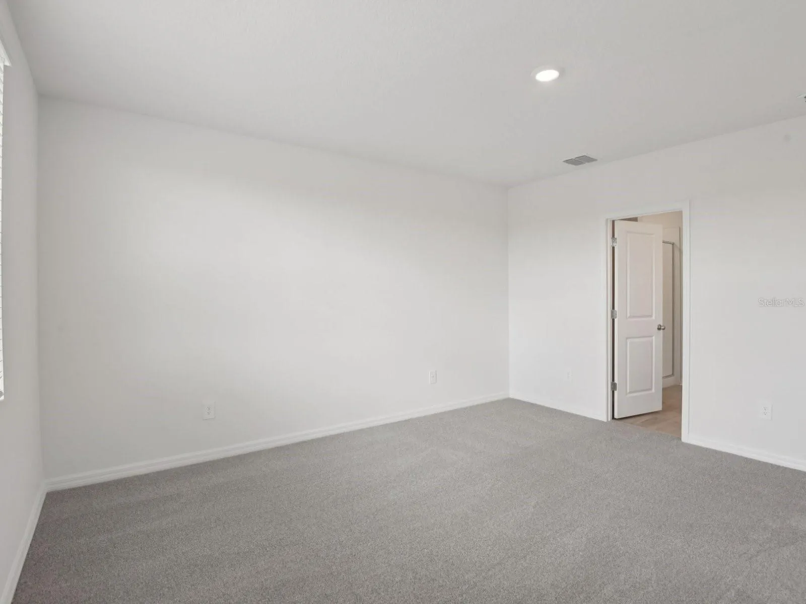 Interior photos are not of the actual home but are photos of the builder home with the same floorplan with similar interior finishes and features.