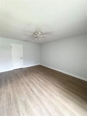 GUEST  BEDROOM