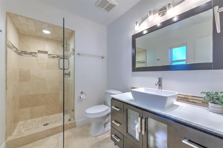 Bedroom 2 Ensuite Bathroom