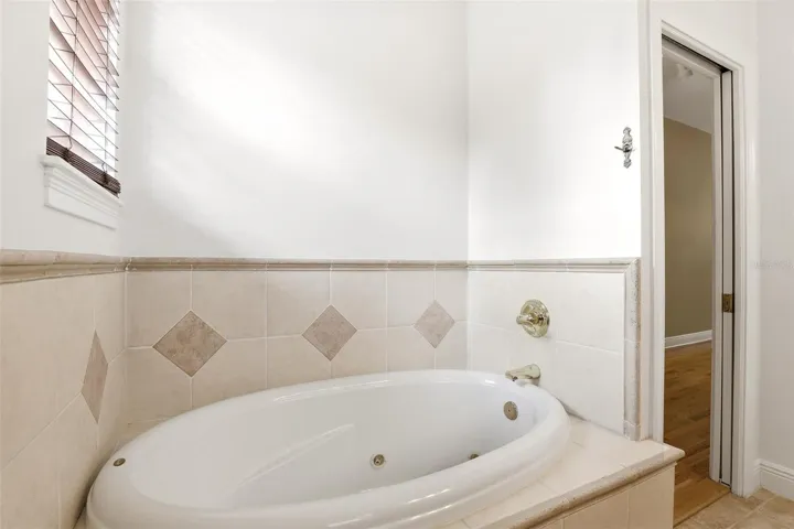 Primary Ensuite Bath Bath 2