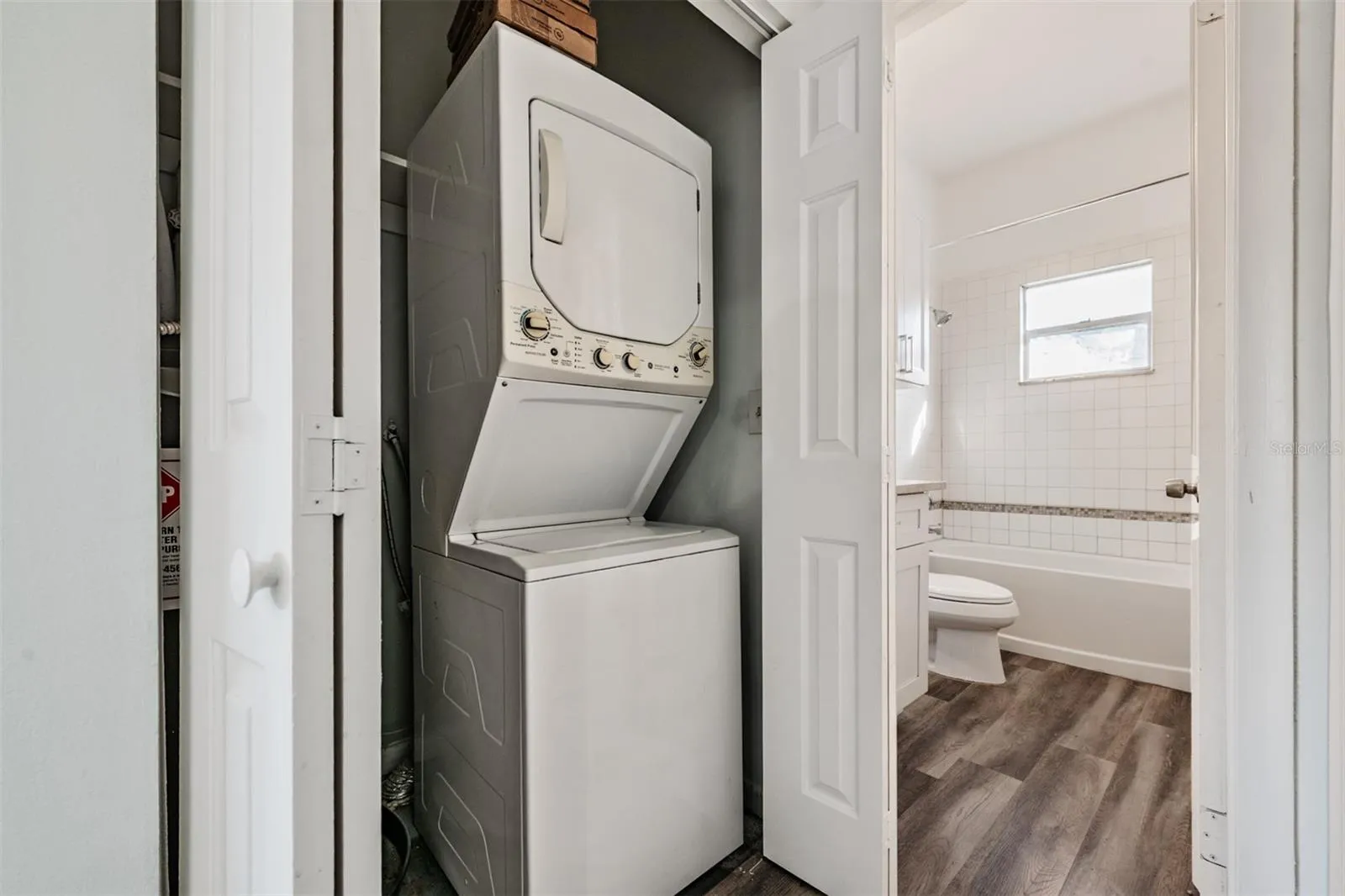 Unit A Laundry Closet w/Stackable Washer/Dryer