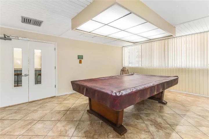 Clubhouse Billiards