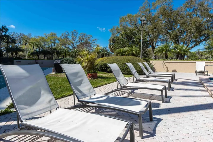 Pool seating