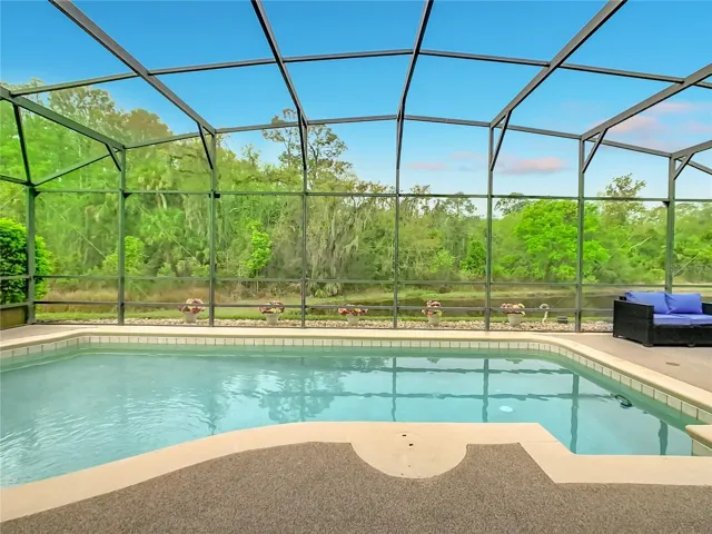 Salt Water POOL, CONSERVATION & POND VIEWS!