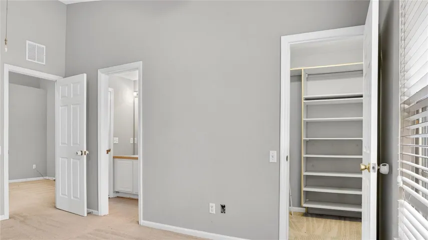 2nd floor bedroom/bath/closet