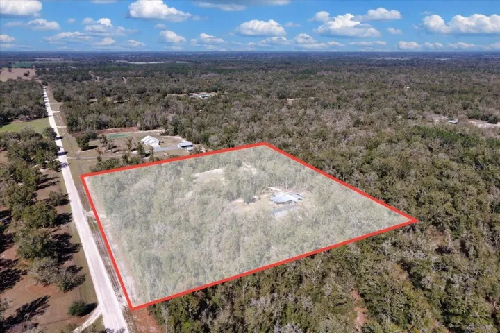 TWO HOMES. 10.04 ACRESE
