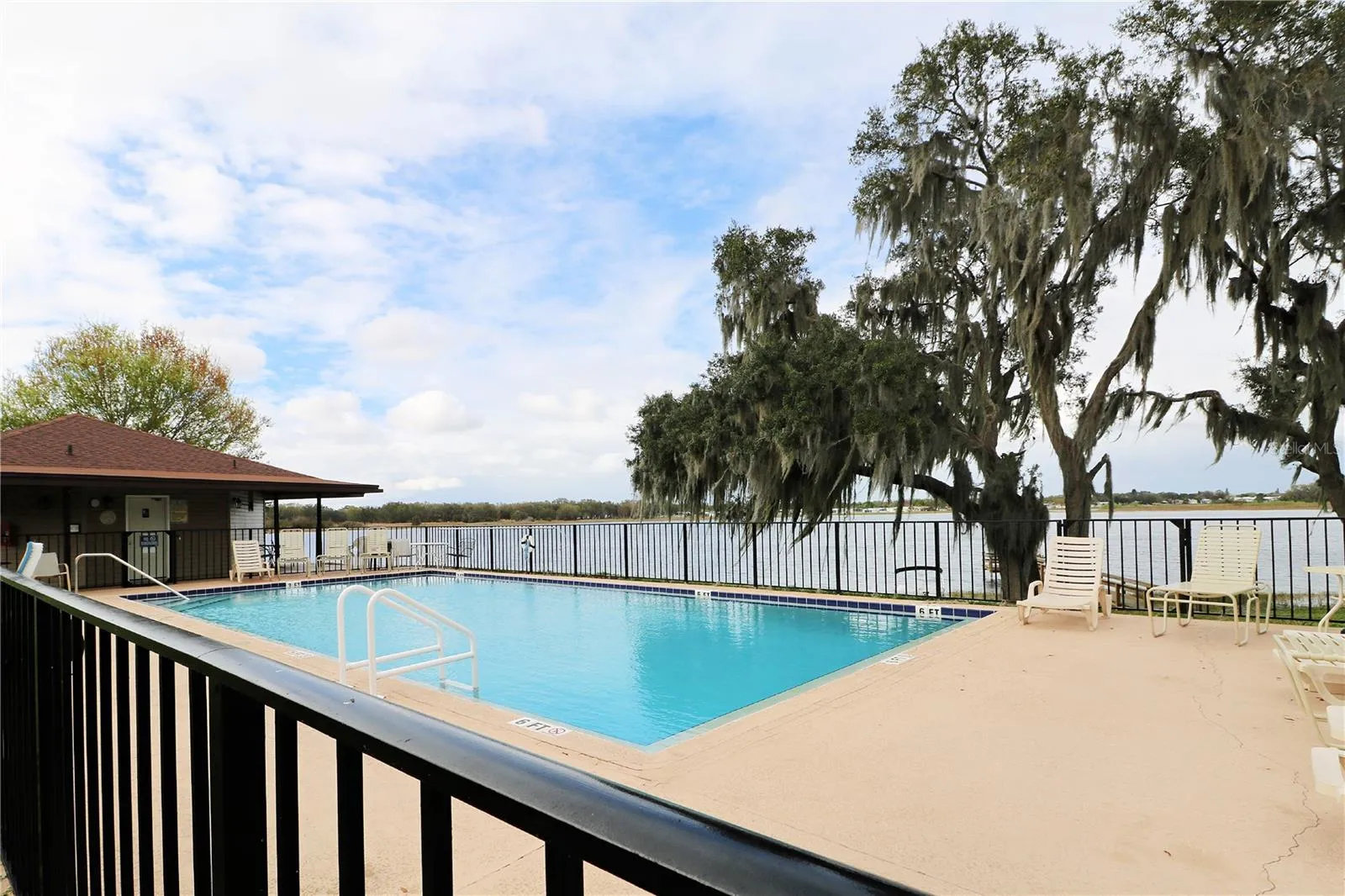 Community pool overlooks Saddlebag Lake