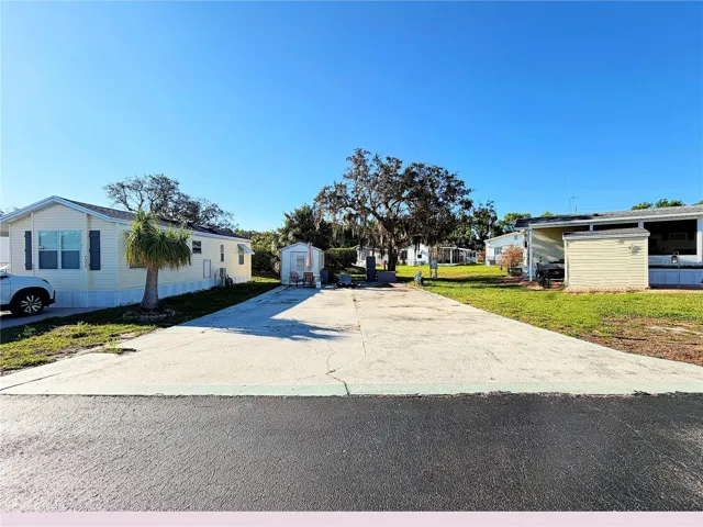 60x40 lot paved lot with storage shed