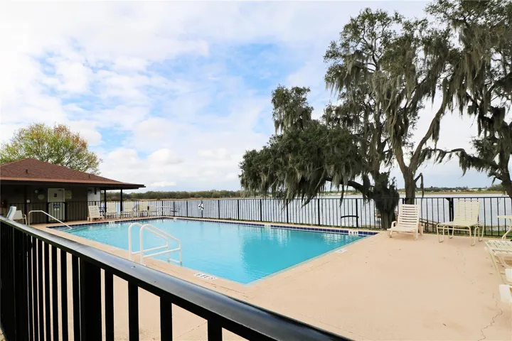 Community pool overlooks Saddlebag Lake