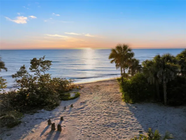 Water views in every direction—your own private retreat